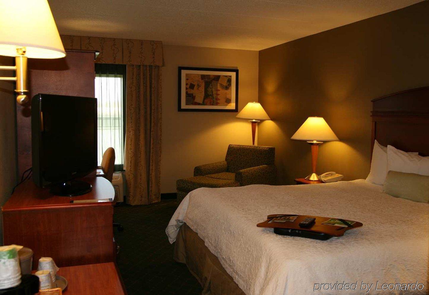 Hampton Inn Milwaukee Northwest Værelse billede